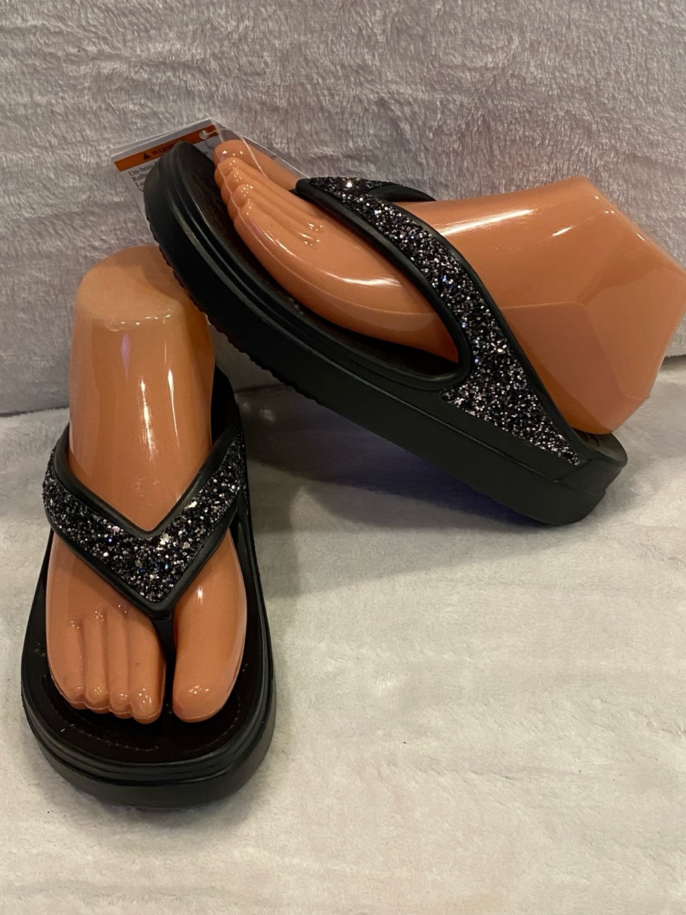 Women's Crocs Sloane Glitter Sparkly Black Sandals Flip Flops Shoes Size 6 NWT